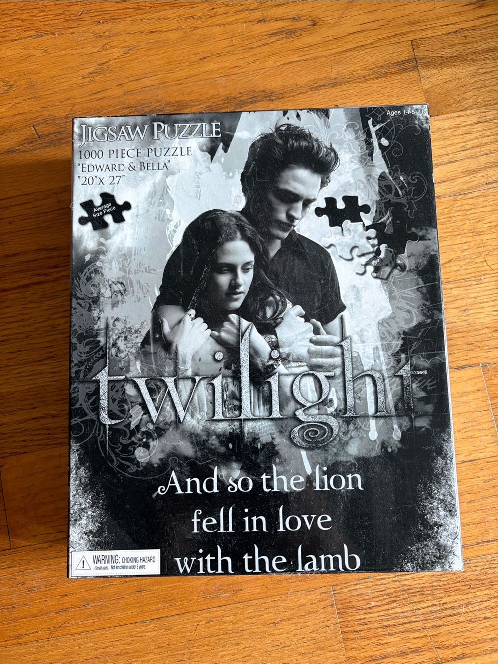 Edward & Bella 1000-Piece Jigsaw Puzzle - Black/White